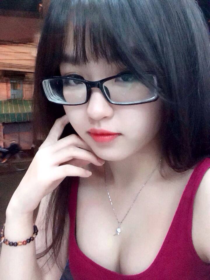 Hình Ảnh Cô Gái Ngầu Phong Cách Dễ Thương Gây Thương Nhớ Trong Thời Trang Nữ