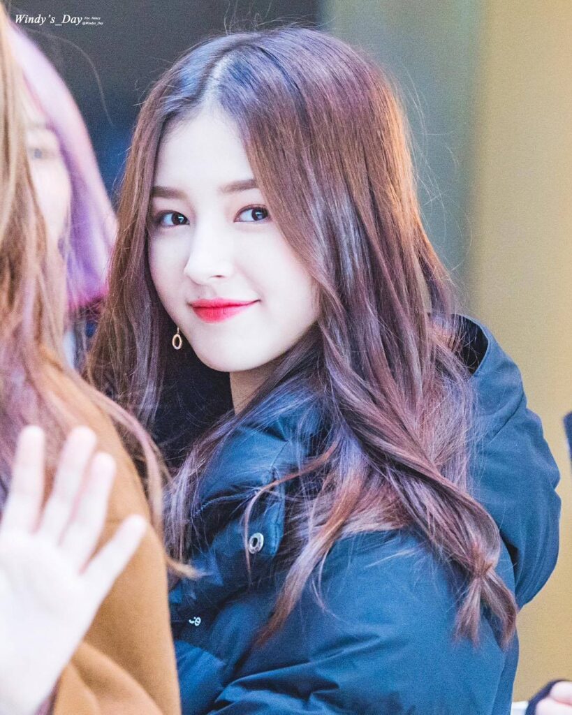 Hình Ảnh Em Be Gái Cute Xu Hướng Và Phong Cách Nổi Bật Của Thế Hệ Trẻ Mới