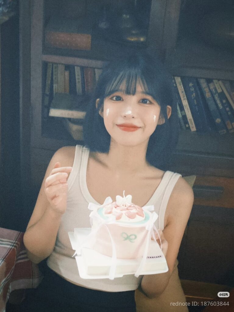 Ảnh Gái Xinh Mặc Đồ Bơi Những Góc Nhìn Đa Chiều Về Vấn Đề Nhạy Cảm Trong Xã Hội Hiện Đại